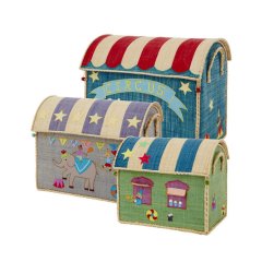 Opbevaring til b&oslash;rnev&aelig;relset