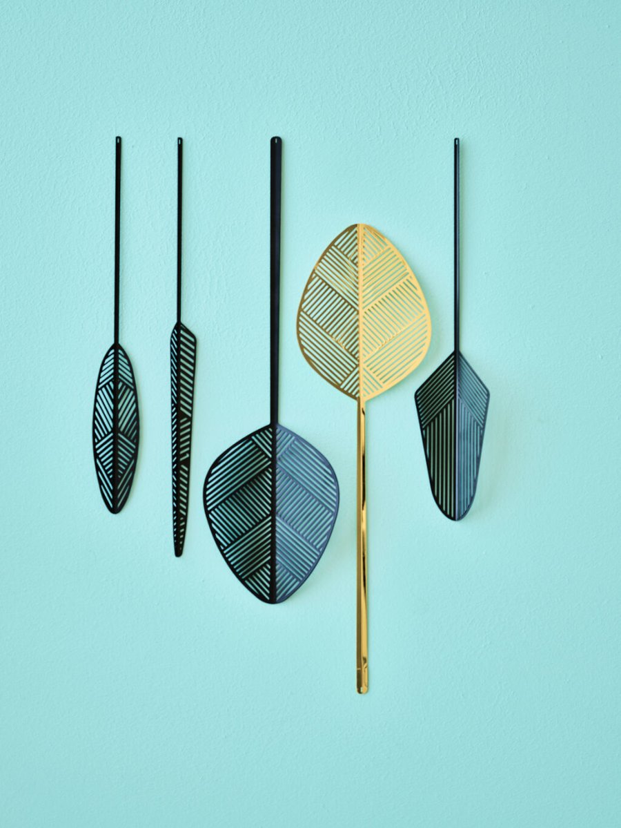 Lucie Kaas Hela Leaflike, Sort metal