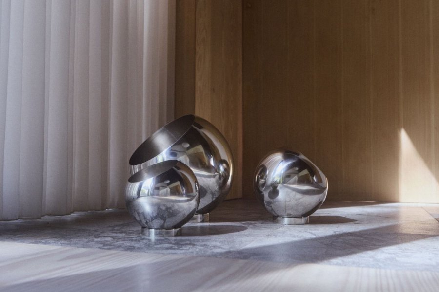 AYTM GLOBE Blumentopf H32,2 cm, Silber