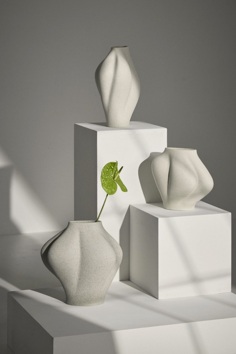 AYTM SALTARE Vase H25 cm, Cream