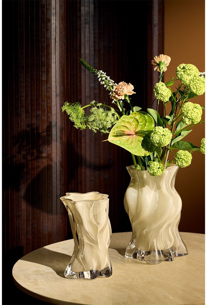AYTM VENA Vase H29 cm, Dark Cream