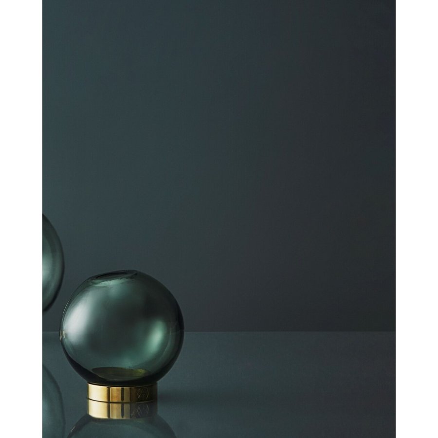 AYTM Globe Vase mit Fu H10 cm, Forest/Gold