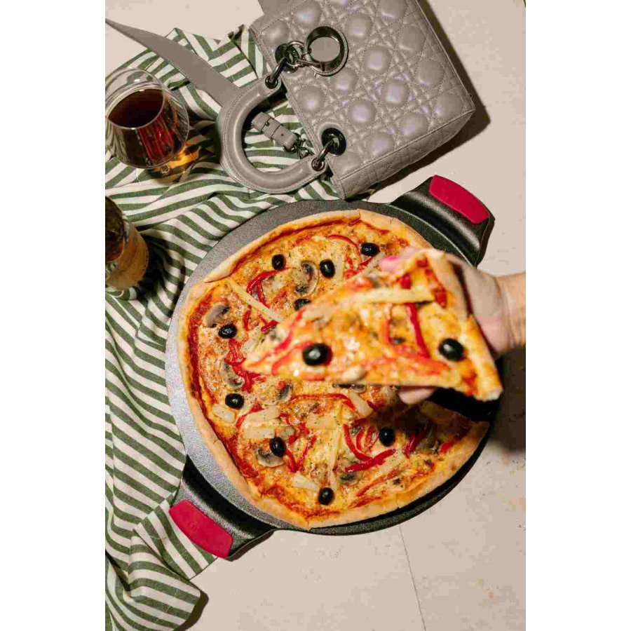 Lodge Pizzasteen met Siliconen Handvat �38,1, Zwart