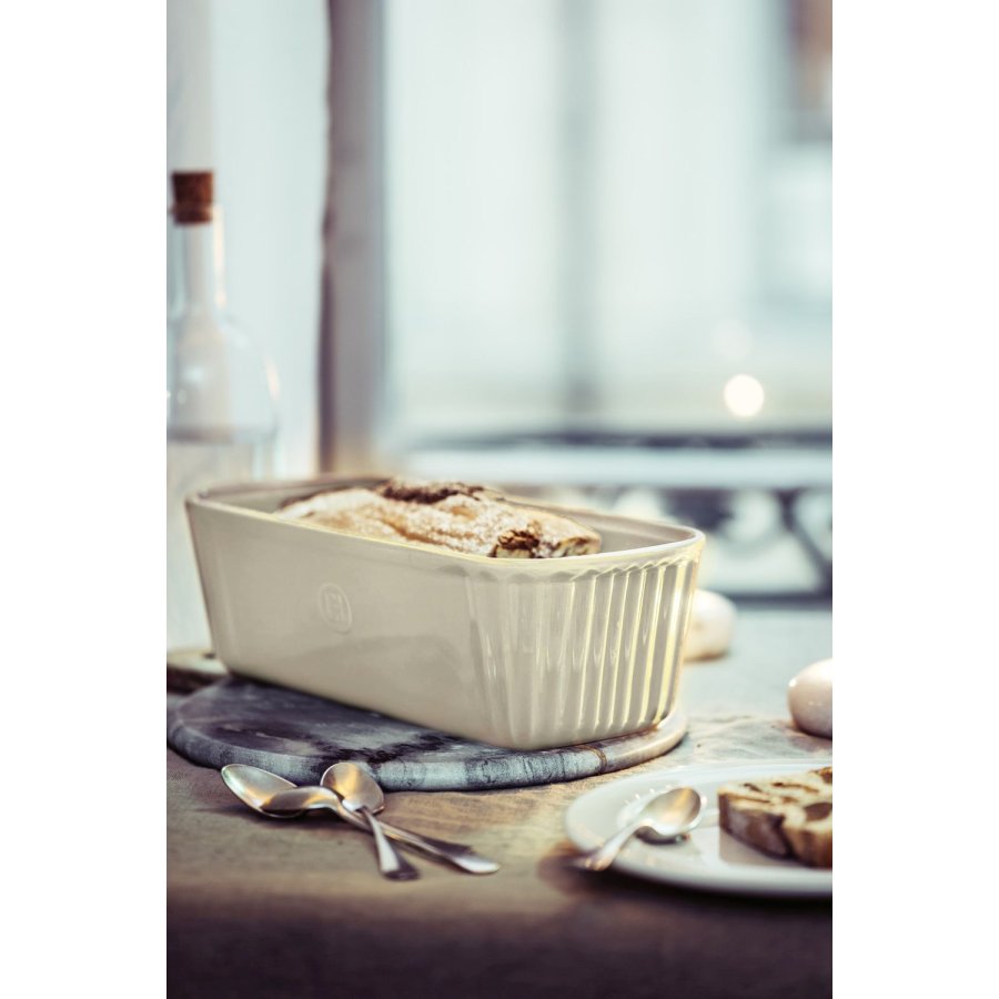 Emile Henry Kageform 13x31 cm, Creme