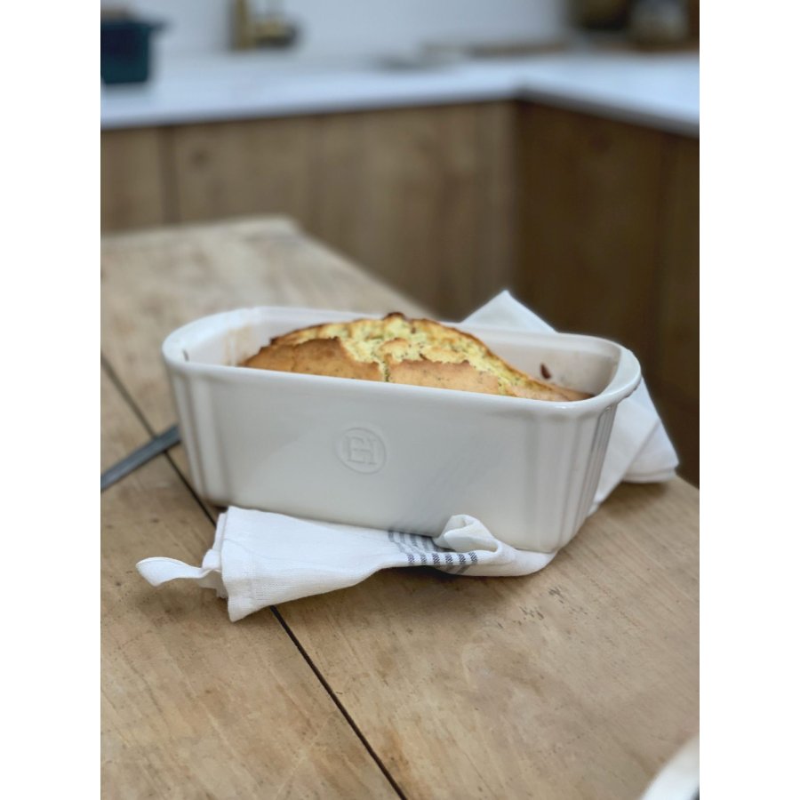 Emile Henry Kageform 13x31 cm, Creme