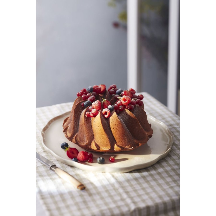 Emile Henry Madeleine Serveringsfad �31 cm, Creme