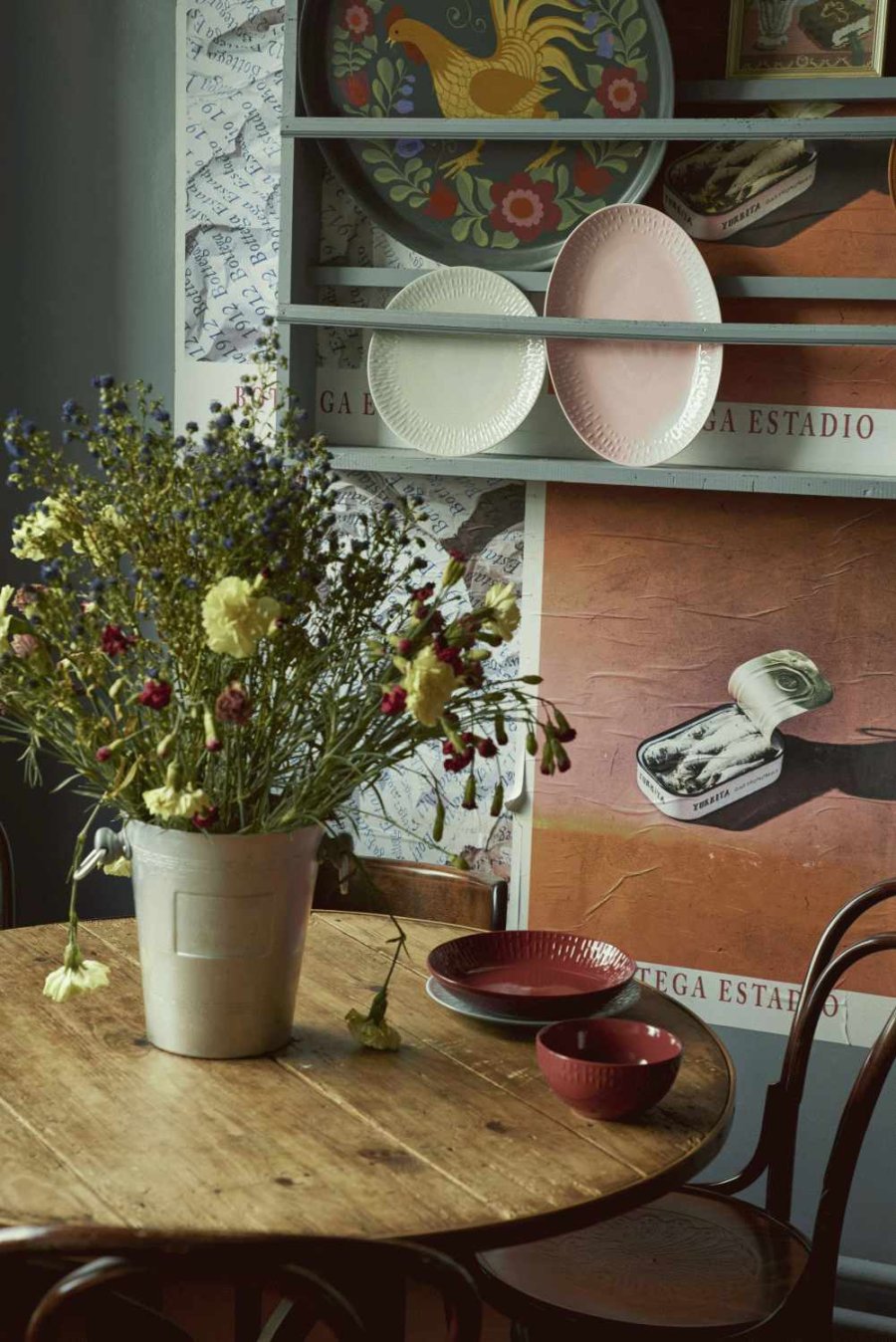 aida Confetti Pastatallerken 23 cm, R�d