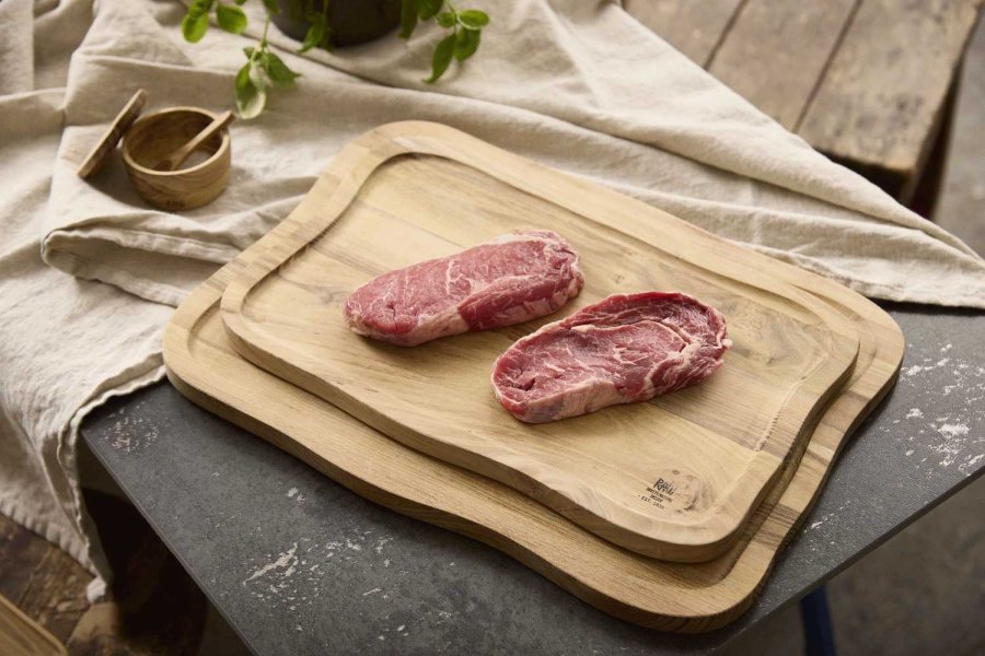 RAW Schneidebrett mit Saftrille 40x46 cm, Teak