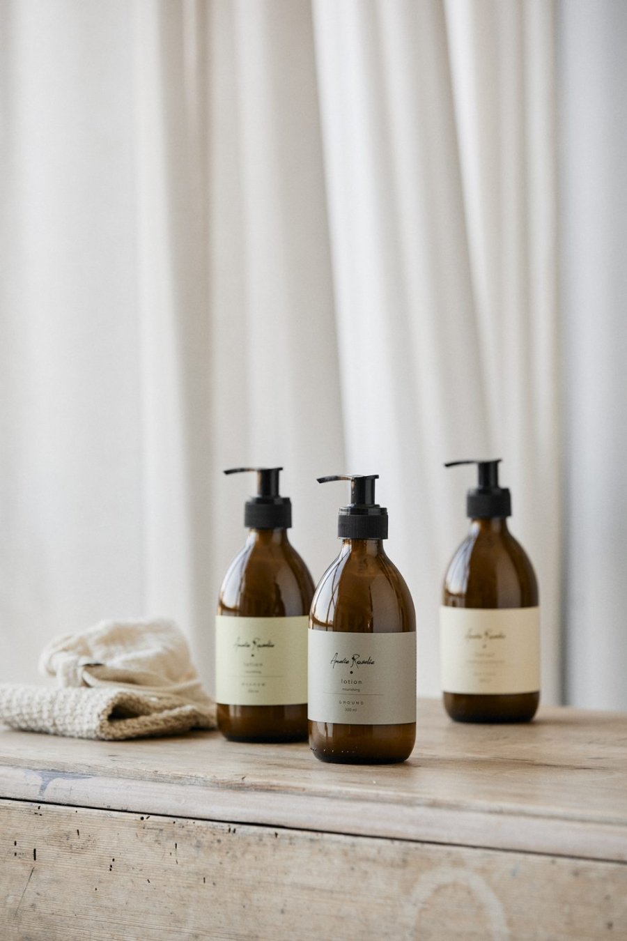 Amalie Rosalie Ground Lotion 300 ml, Geranium/Lemon/Patchouli/Sandelwood