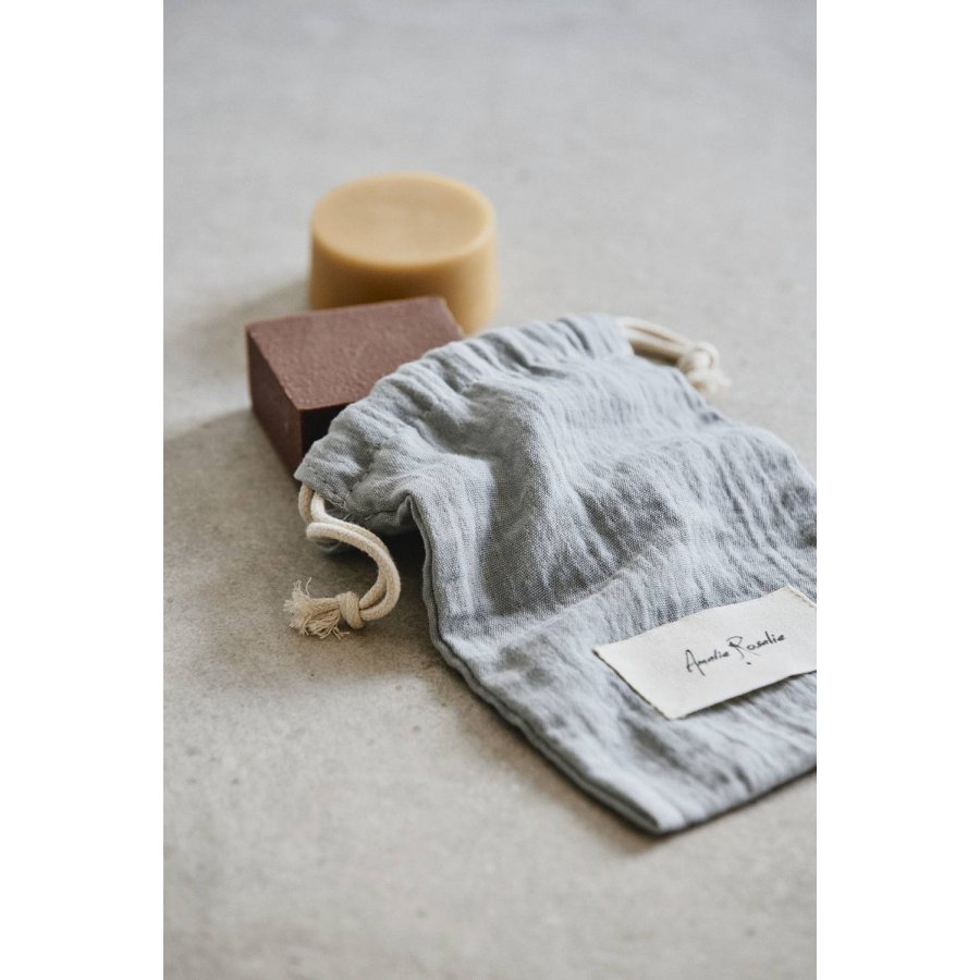 Amalie Rosalie Seifenbeutel, Grau