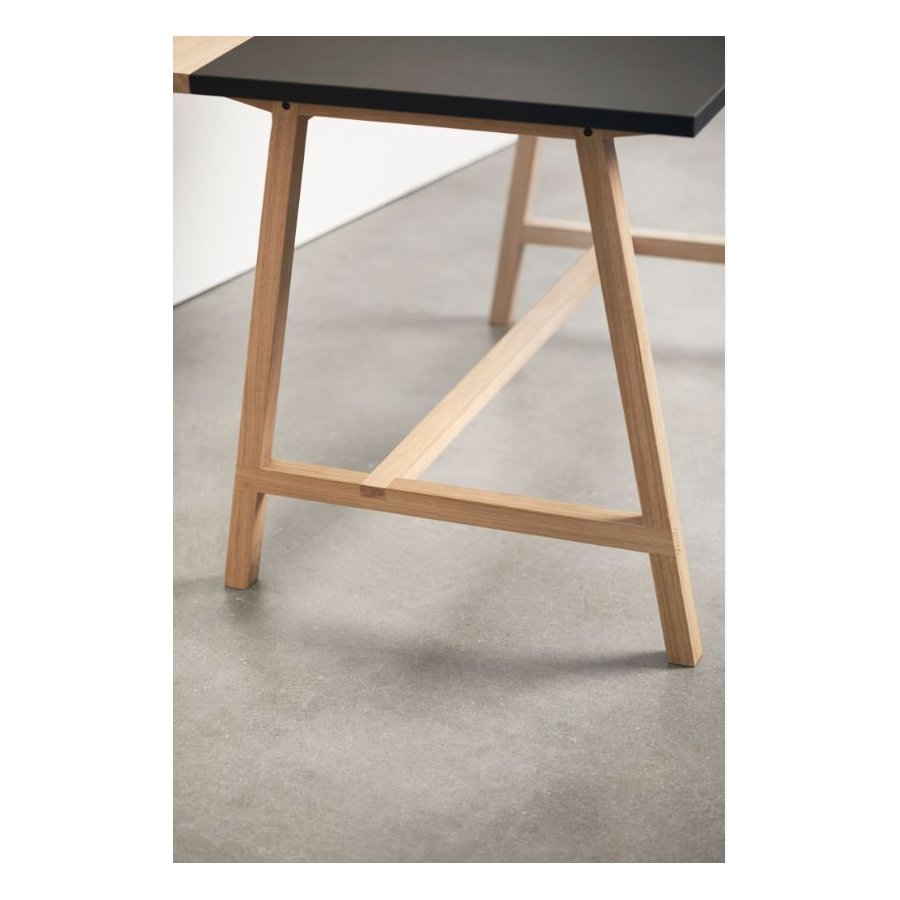 Andersen Furniture D1 Arbejdsbord 125x70cm, Linoleum kul, Eg hvid mat lak stel