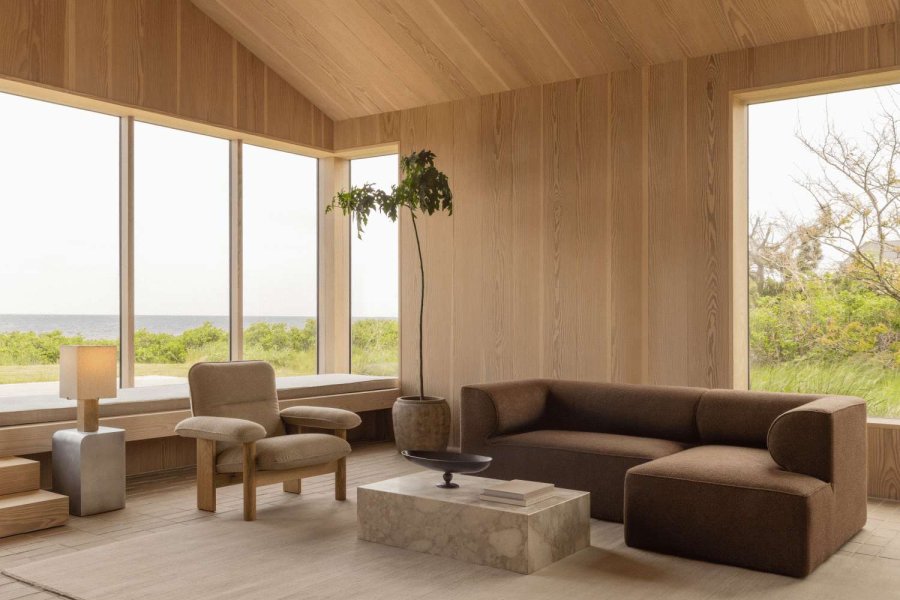 Audo Copenhagen Nonna Tischlampe H49 cm, Travertin/Sand