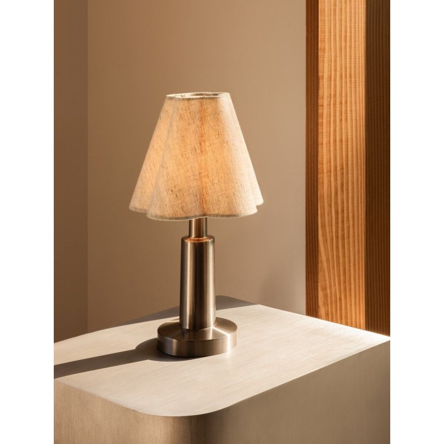 Audo Copenhagen Admiral Akku-Tischlampe H27 cm, Sand-/Stahl