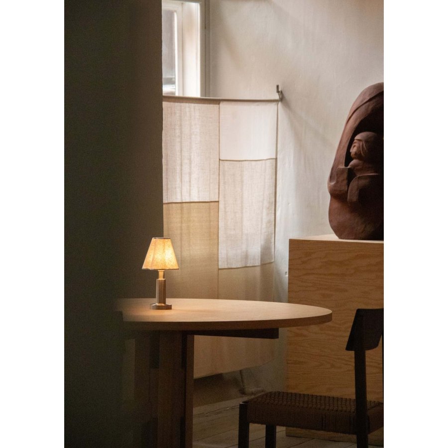 Audo Copenhagen Admiral Akku-Tischlampe H27 cm, Sand-/Stahl