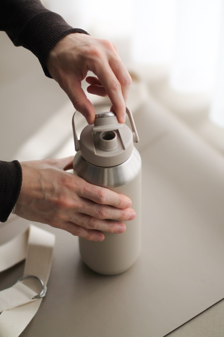 AYA&IDA Sports Drikkeflaske 950 ml, Cream Beige