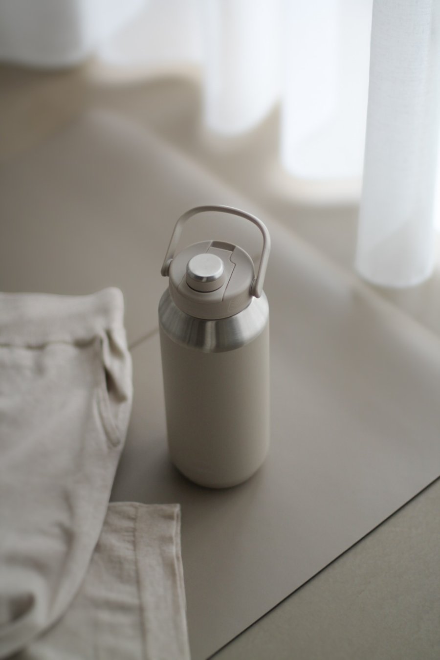AYA&IDA Sports Drikkeflaske 950 ml, Cream Beige