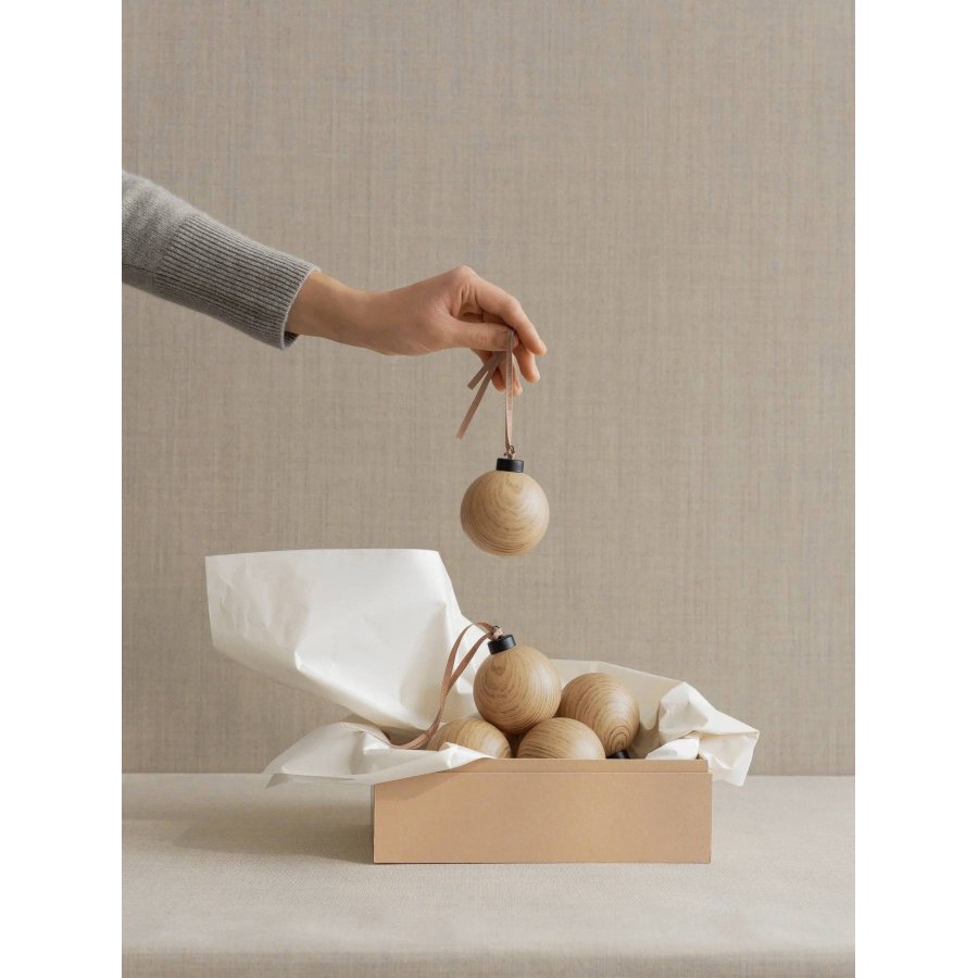 blomus KISEKY Weihnachtskugel 4er Set 7 cm, Holzoptik