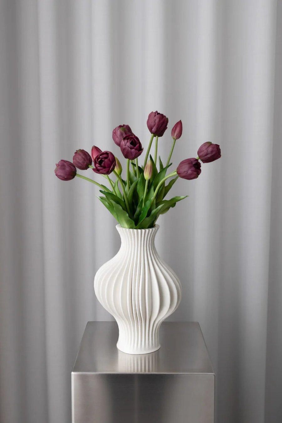BLOOM OBJECTS Kunstige Fyldte Tulipaner Buket 3 Bundter, Bordeaux