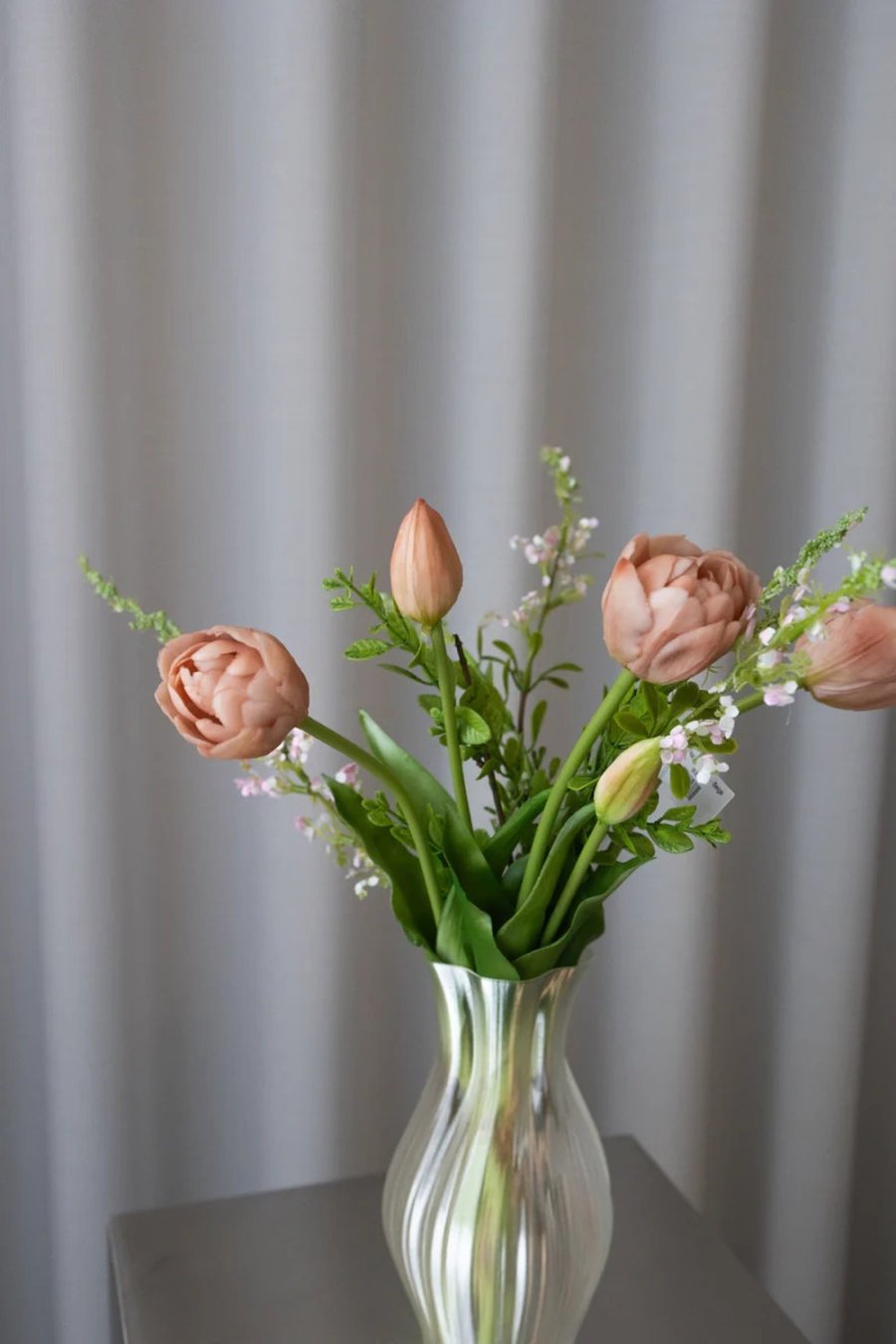 BLOOM OBJECTS Delicate Beige Buket