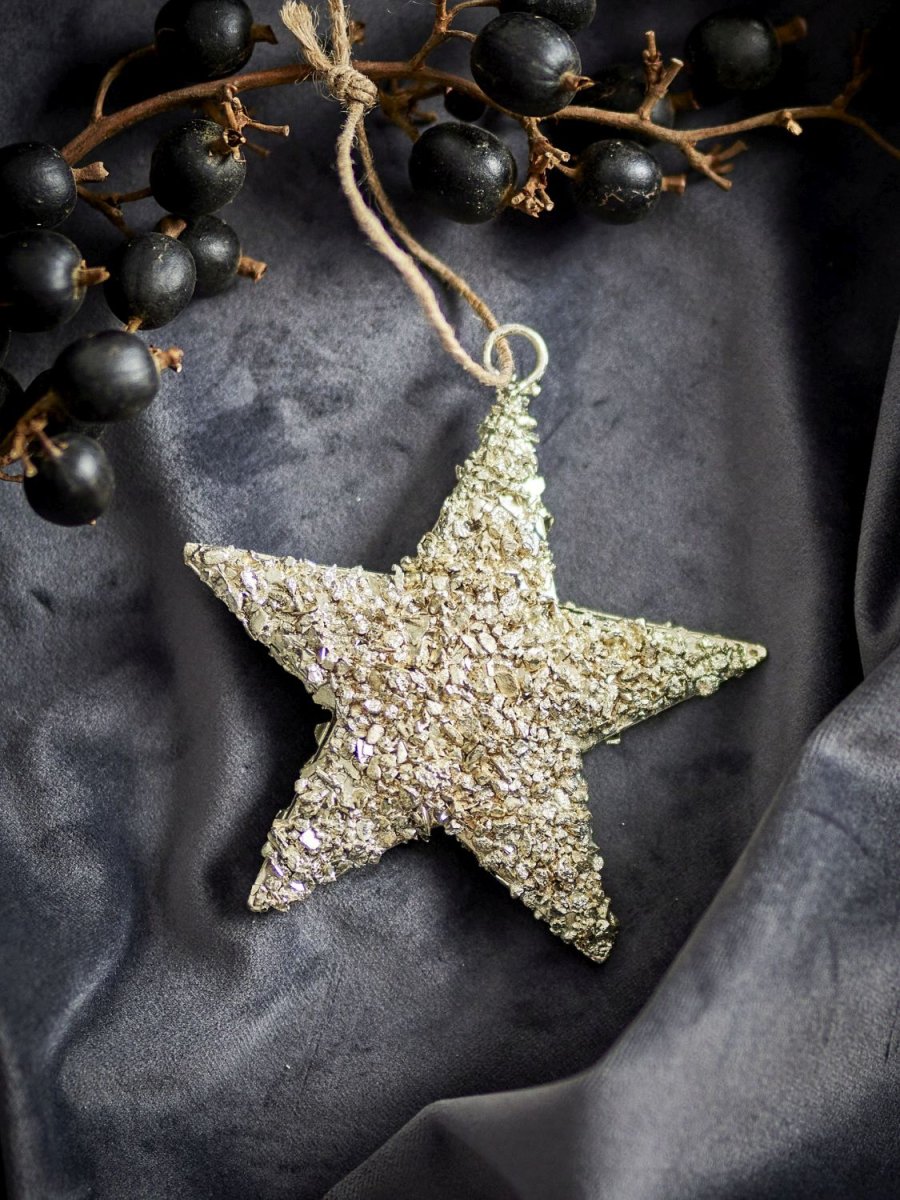 Bloomingville Sarika Ornament Stjerne 15 cm, Guld
