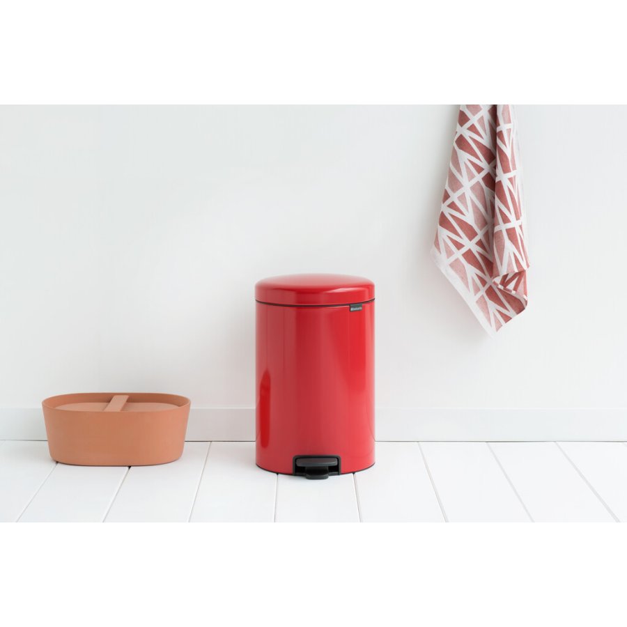 Brabantia NewIcon Pedalspand 20 L, Passion Red