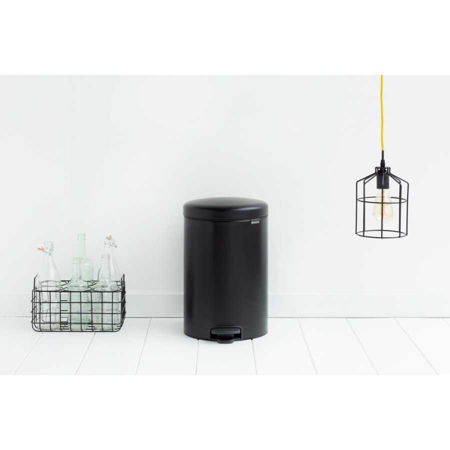 Brabantia NewIcon Pedalspand 20 L, Mat Sort