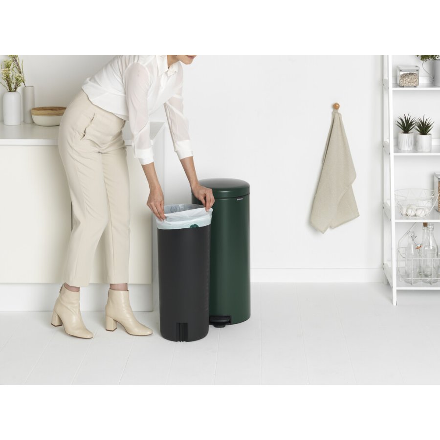 Brabantia NewIcon Pedalspand 30 L, Pine Green