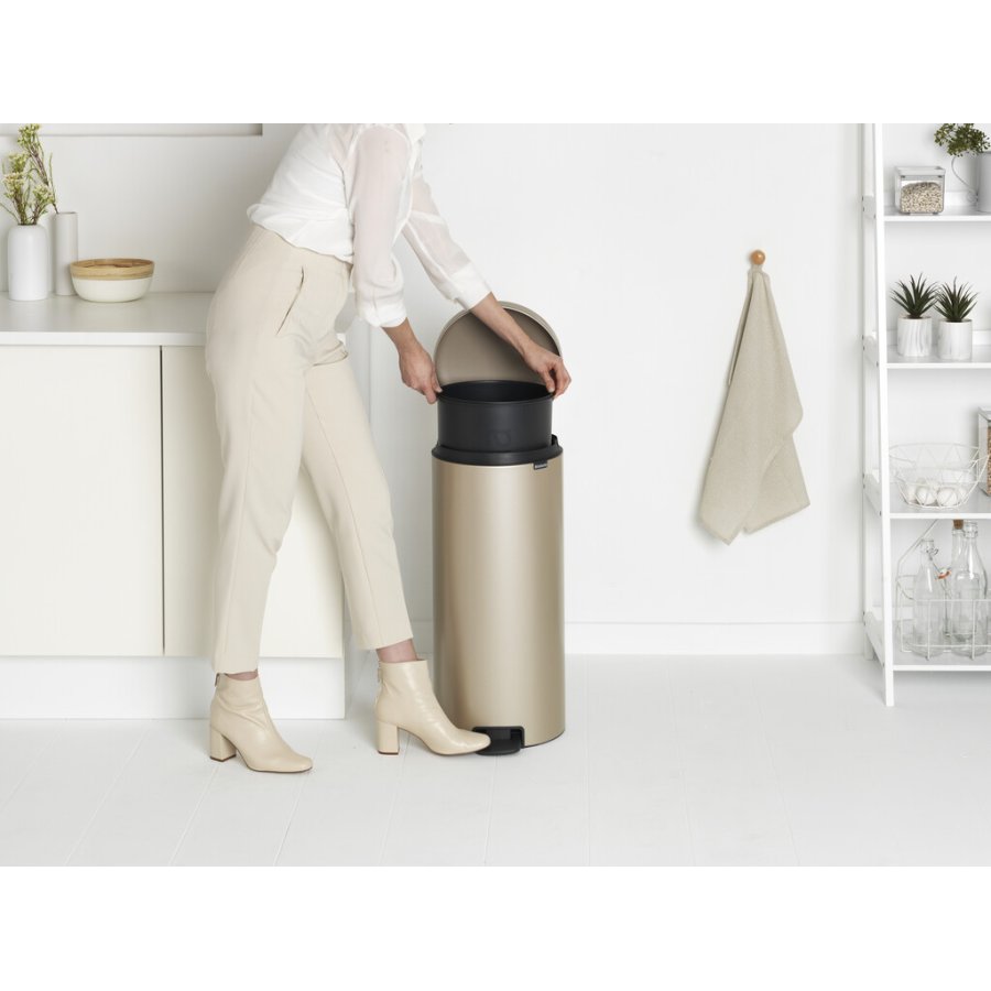 Brabantia NewIcon Pedalspand 30 L, Metallic Gold