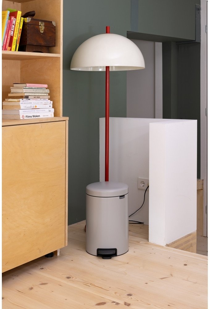 Brabantia Newlcon Pedalspand 12 L, Lysegr�