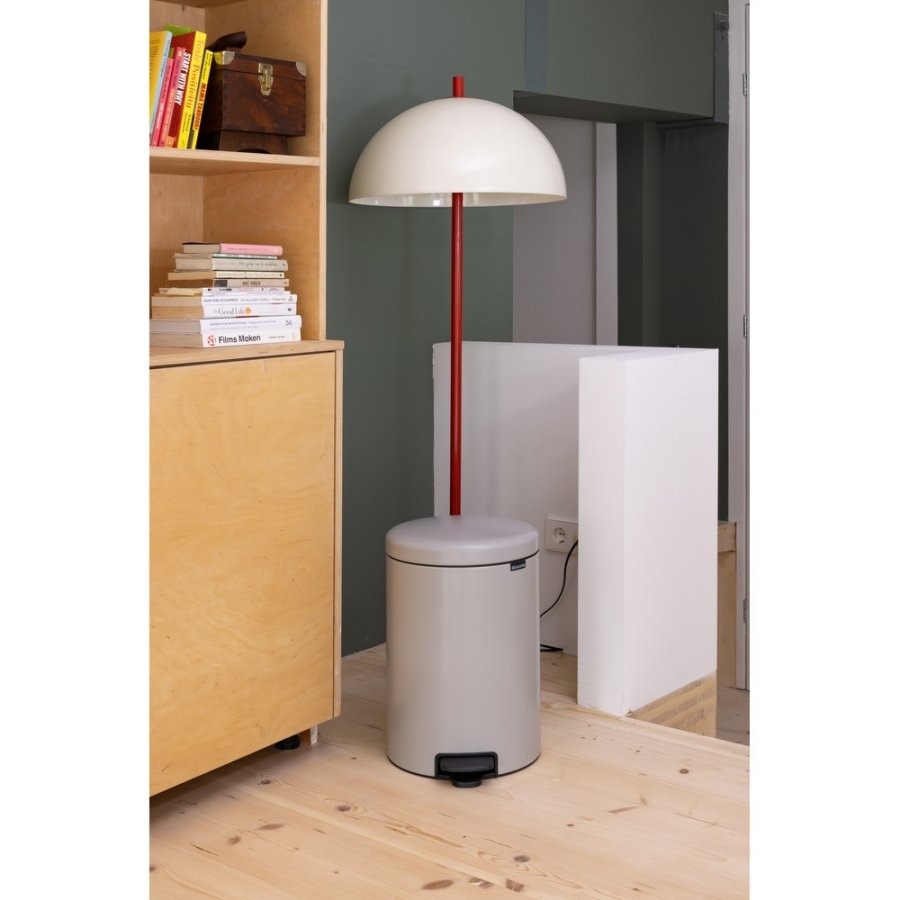 Brabantia Newlcon Pedalspand 20 L, Lysegr�