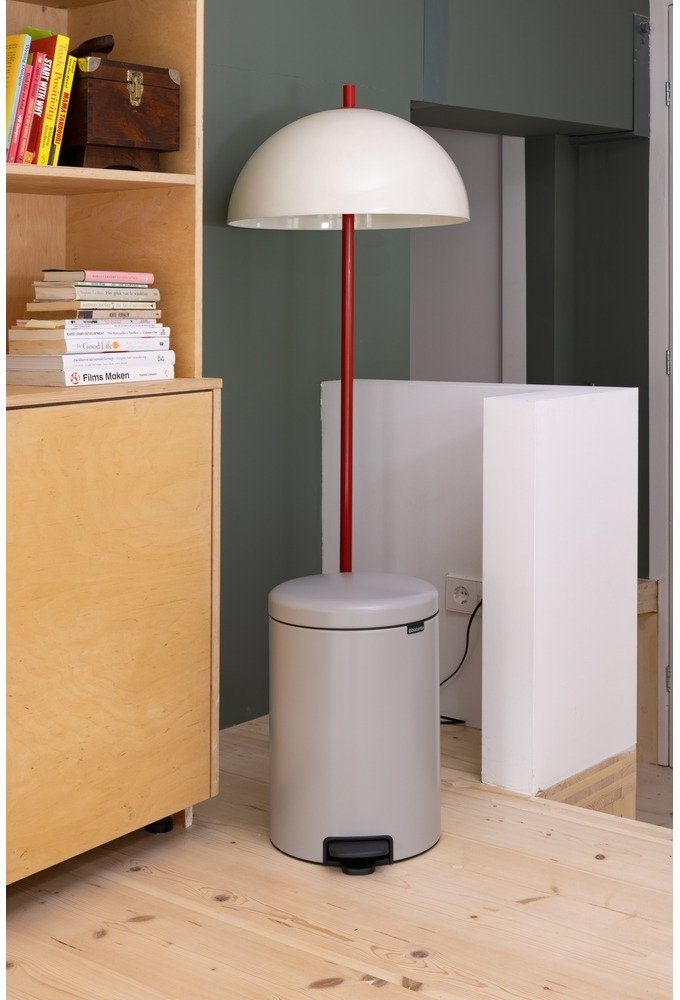Brabantia Newlcon Pedalspand 20 L, Lysegr�