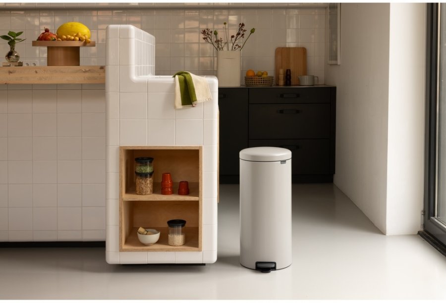 Brabantia Newlcon Pedalspand 30 L, Lysegr�