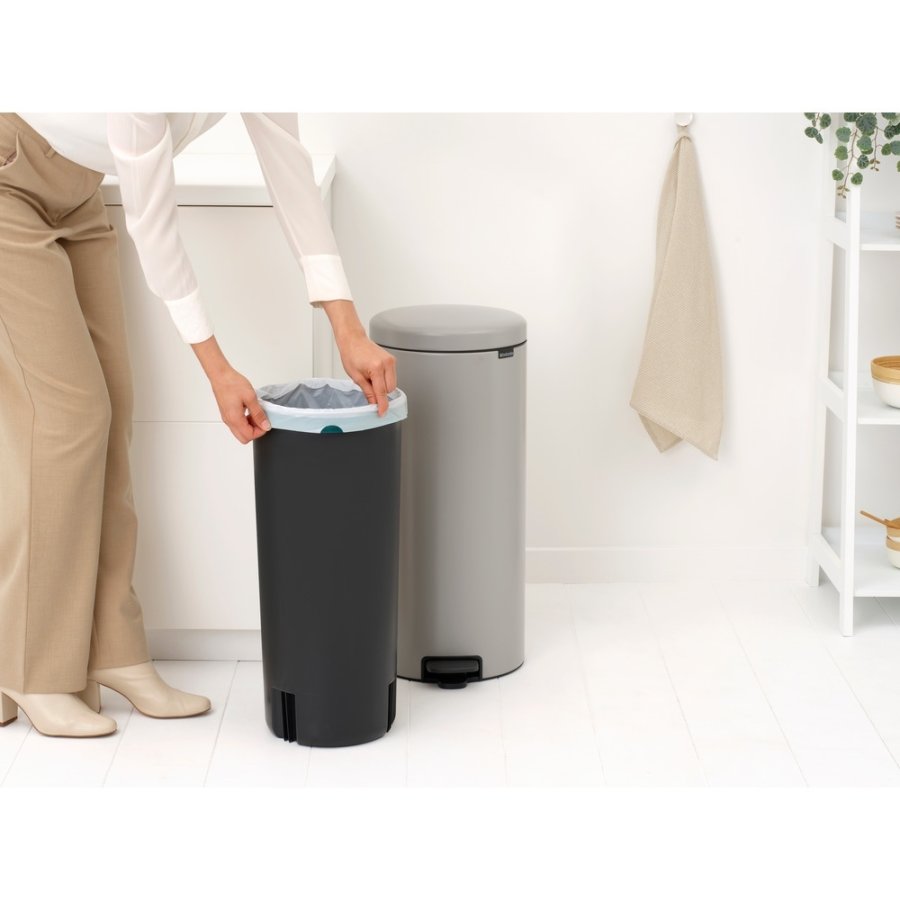 Brabantia Newlcon Pedalspand 30 L, Lysegr�