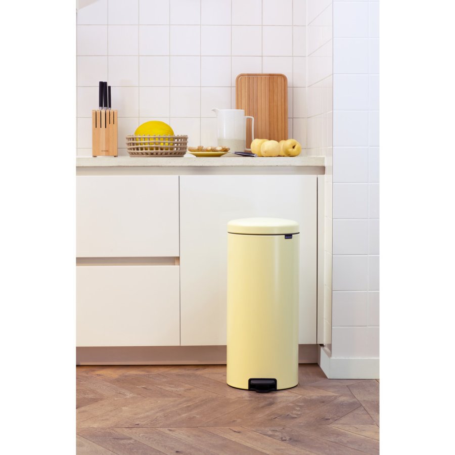 Brabantia Newicon Pedalspand 30 L, Mellow Yellow