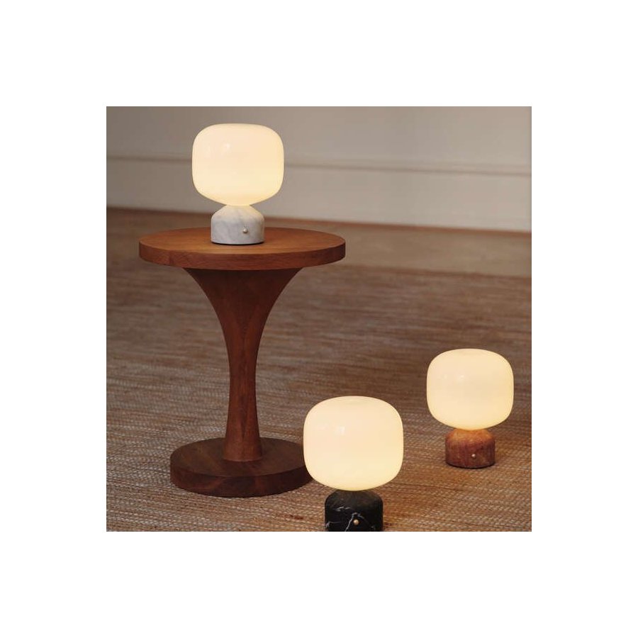 GEJST Meemo Akku-Tischlampe H23 cm, Schwarzer Marmor