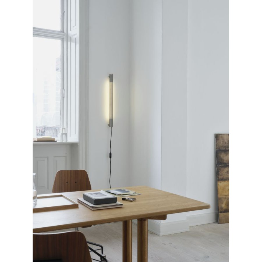 GEJST RADENT Wandleuchte 70 cm, Messing