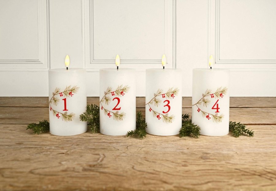 Det Gamle Apotek Adventskerzen 4er Set 7,5  H15,5 cm, Wei