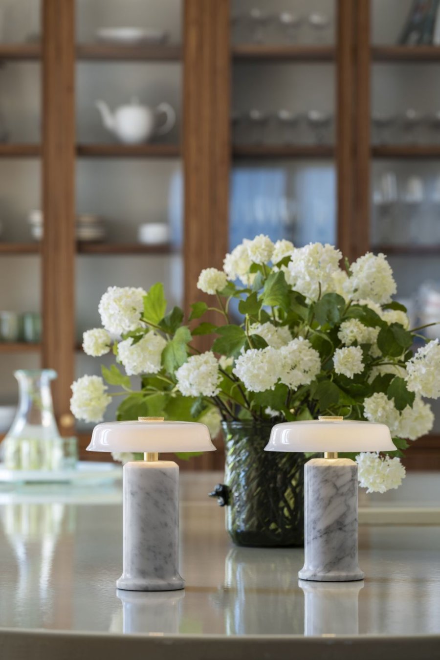 Design By Us Trip No. 2 Tr�dl�s Bordlampe H22 cm, Carrara/Opal