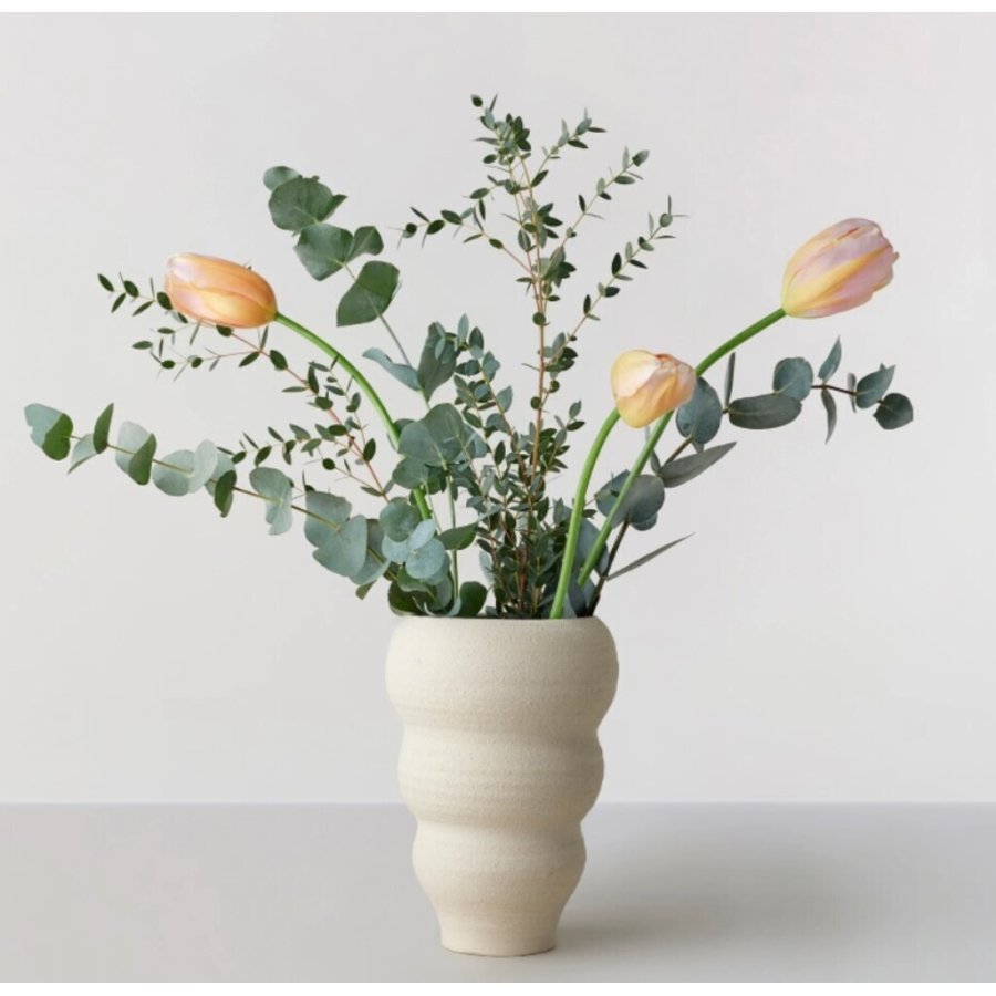 Ro Collection Hand Turned Vase Curved no. 60, Vanilla