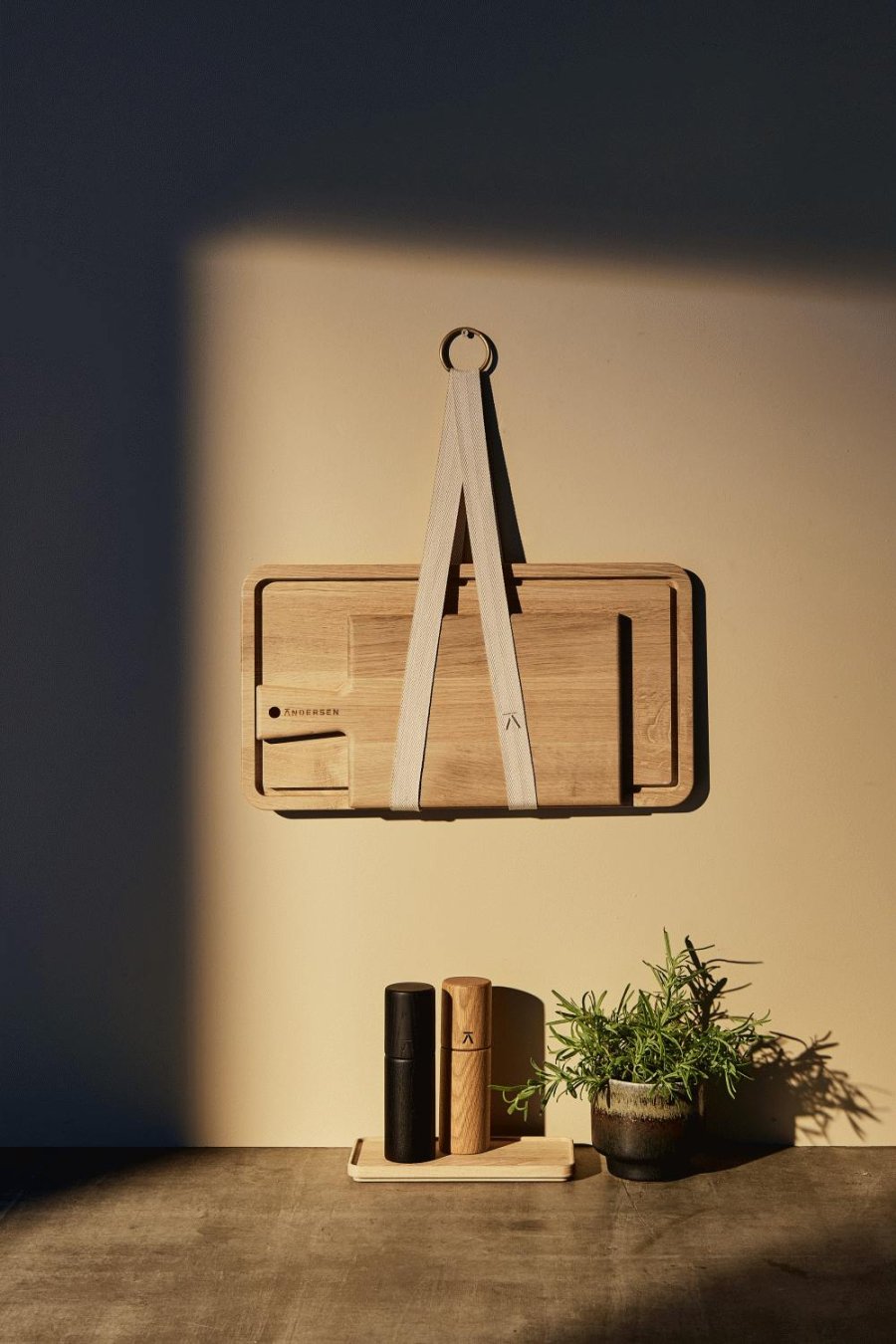 Andersen Furniture Bakkeholder 59 cm, Brun