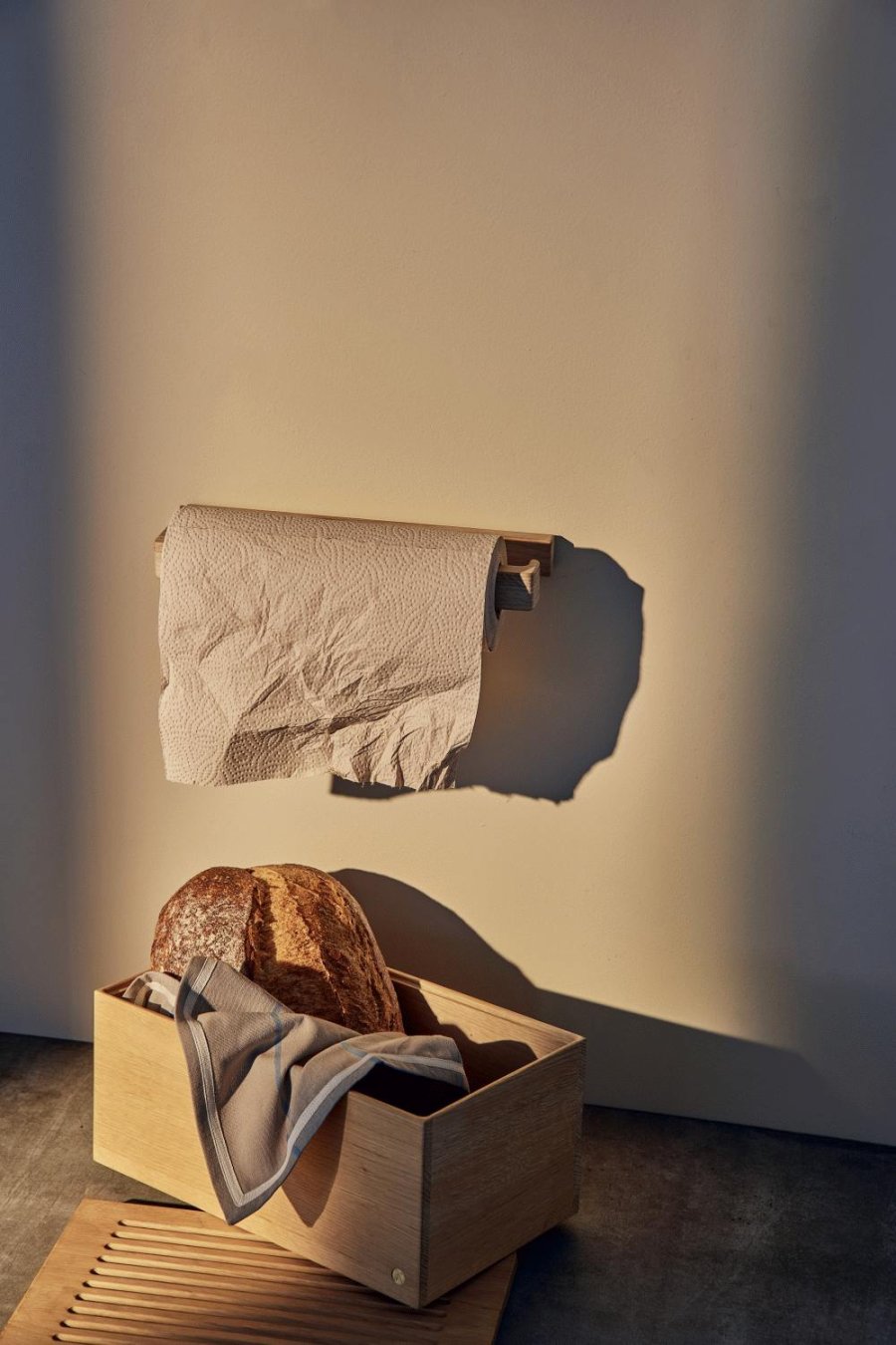 Andersen Furniture Kkkenrulleholder 31 cm, Eg