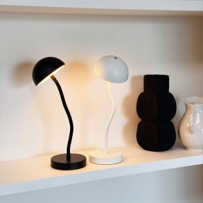 Dyberg Larsen Fonzy Trådløs Bordlampe LED H38 cm, Mat Sort