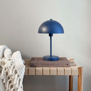 Dyberg Larsen Stockholm 2.0 Trådløs Bordlampe LED H30 cm, Indigo Blå