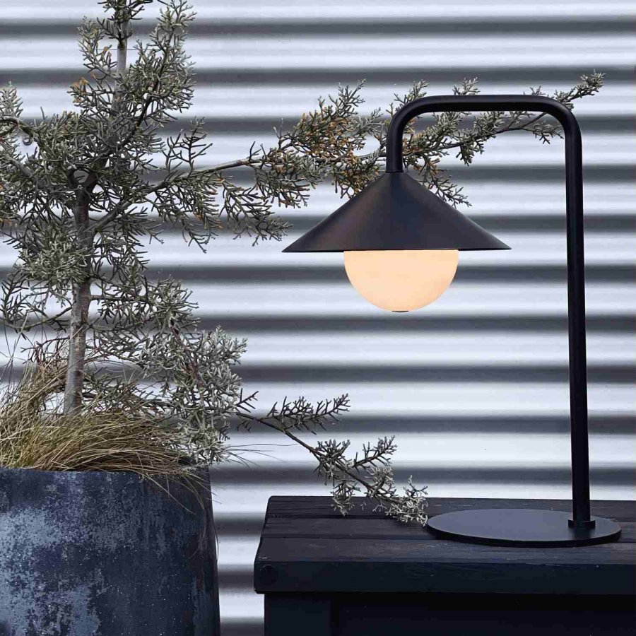 Dyberg Larsen Nova Udend�rs Bordlampe/Lyskugle LED m. Fjernbetjening H46 cm, Sort