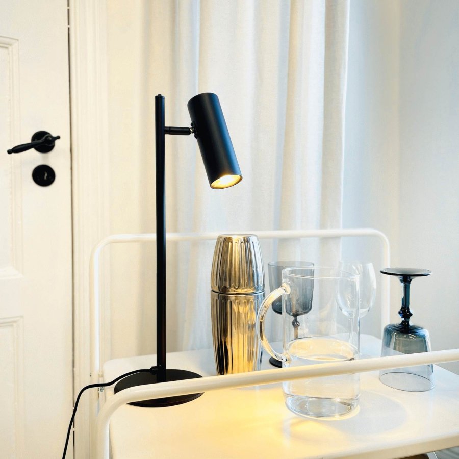 Dyberg Larsen Karlo Tischlampe H47,5 cm, Schwarz