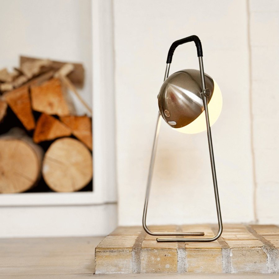 Dyberg Larsen Mova Akku-Tischlampe LED H31 cm, Schwarz