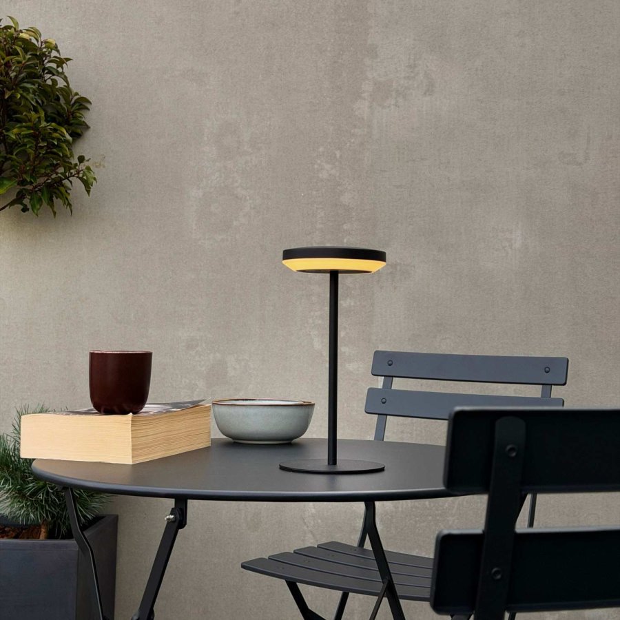 Dyberg Larsen Otera Solar Tr�dl�s Bordlampe LED H25 cm, Sort