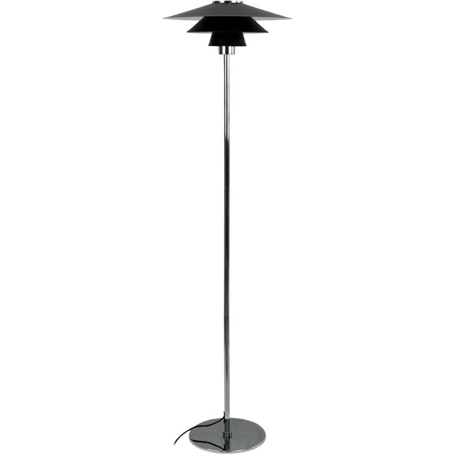 Dyberg Larsen Kay Stehlampe H140 cm, Schwarz/Chrom