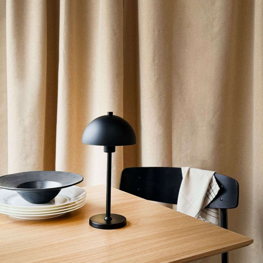 Dyberg Larsen Borås Akku-Tischlampe LED H30 cm, Schwarz
