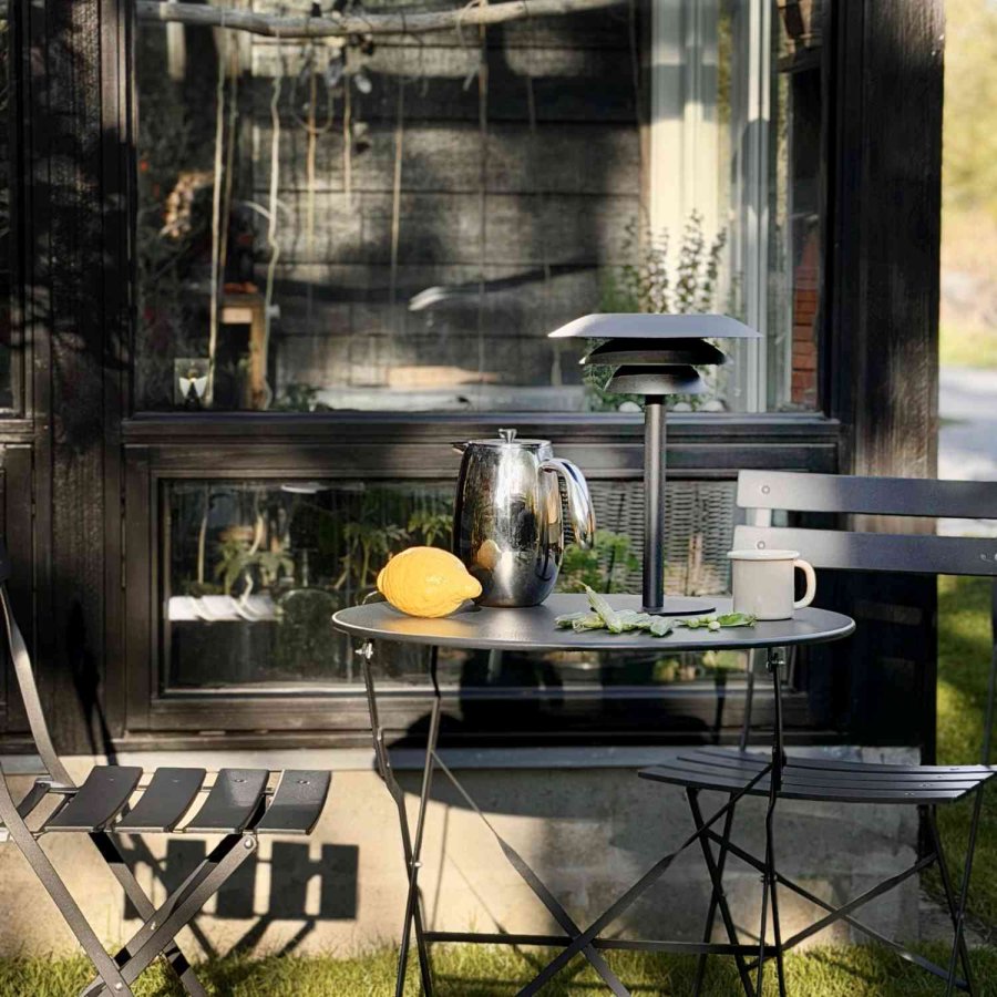 Dyberg Larsen DL25 Solar Tr�dl�s Bordlampe LED H35 cm, Sort